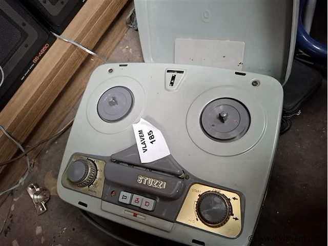 Vintage bandopnemer - afbeelding 1 van  1