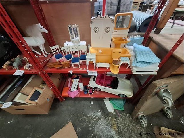 Vintage barbiespeelgoed - afbeelding 1 van  5