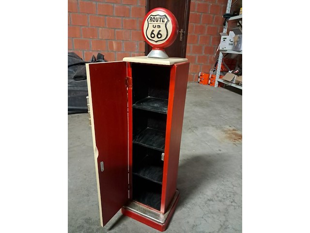 Vintage bezinepomp kastje - afbeelding 3 van  3