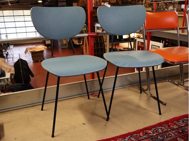 Vintage blauw leder simili stoel (x2) - afbeelding 1 van  4