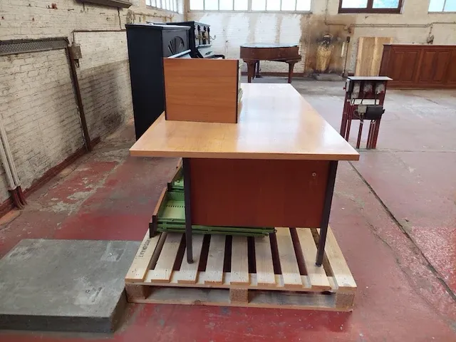 Vintage bureau - afbeelding 3 van  4