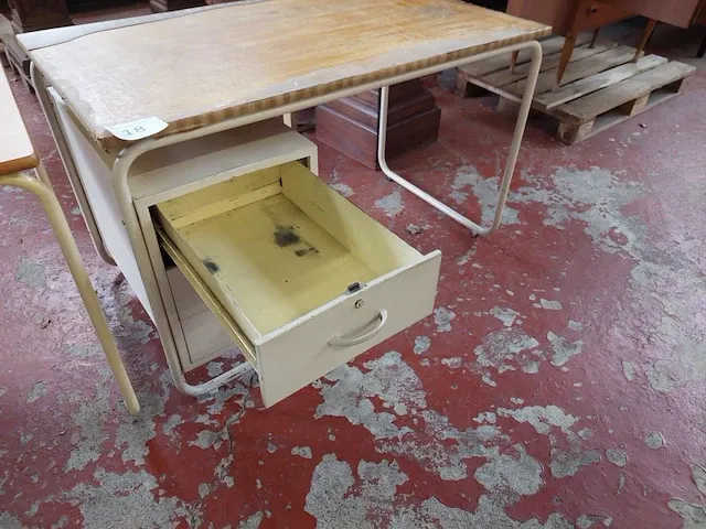 Vintage bureau - afbeelding 4 van  4