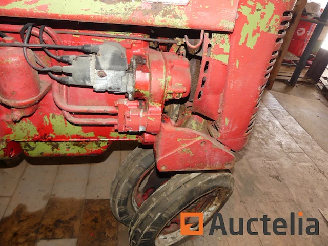Vintage collectible tractor (te restaureren) international harvester fc - afbeelding 11 van  12