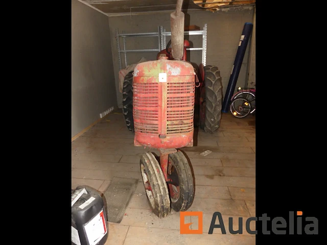 Vintage collectible tractor (te restaureren) international harvester fc - afbeelding 6 van  12