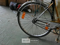 Vintage damesfiets jean devost - afbeelding 2 van  4