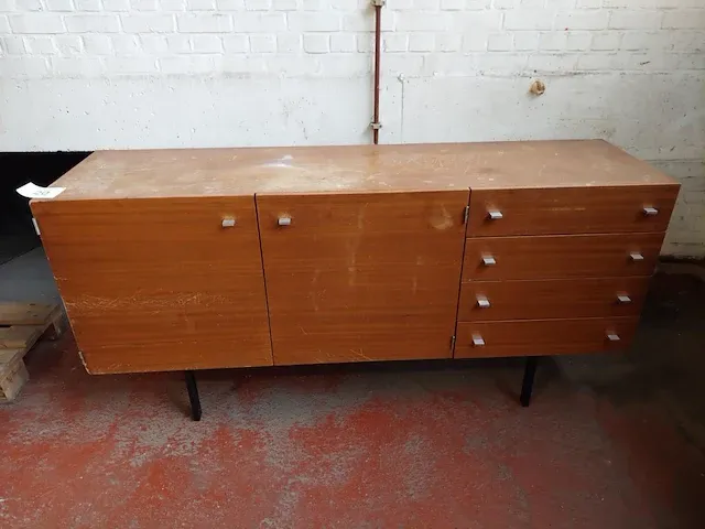 Vintage dressoir - afbeelding 1 van  4