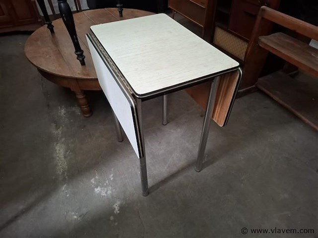 Vintage formica tafeltje - afbeelding 2 van  2