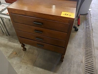 Vintage houten kastje - afbeelding 1 van  3