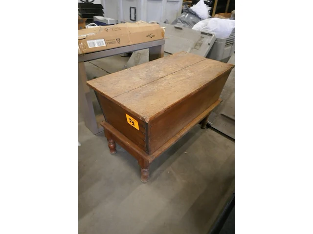 Vintage houten meubelkist - afbeelding 1 van  3