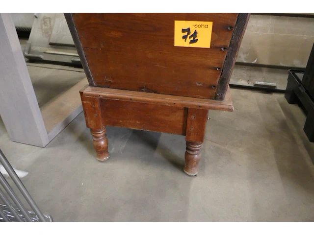 Vintage houten meubelkist - afbeelding 2 van  3