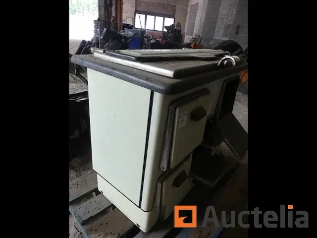 Vintage houtkachel - afbeelding 5 van  7