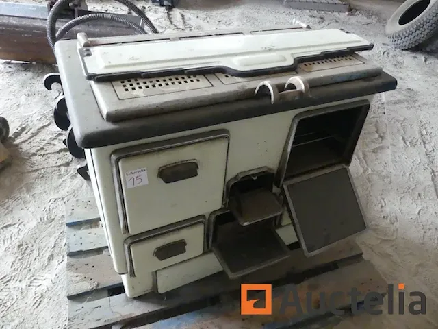 Vintage houtkachel - afbeelding 7 van  7