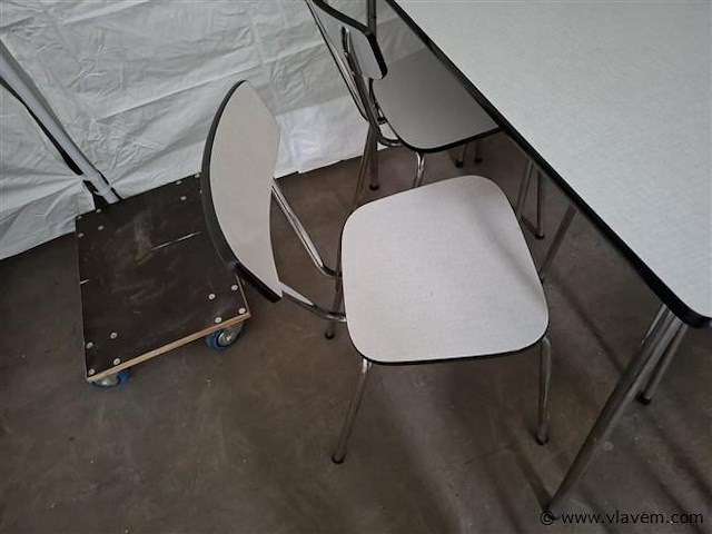 Vintage keukentafel - afbeelding 2 van  3