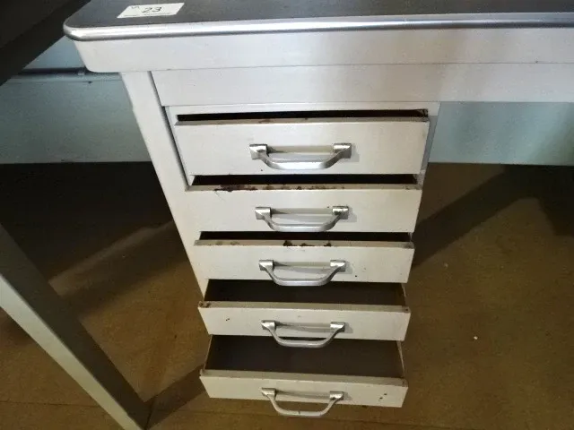Vintage kinderbureau metaal - afbeelding 3 van  3