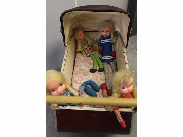 Vintage kinderwagen - afbeelding 4 van  6