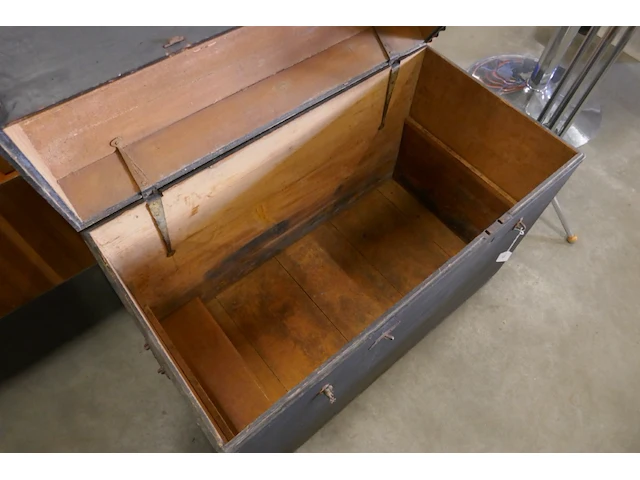 Vintage kist - afbeelding 3 van  4