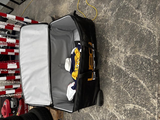 Vintage kledij - afbeelding 9 van  9