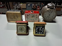 Vintage klokken 5 stuks - afbeelding 1 van  8