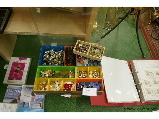 Vintage knopen - afbeelding 1 van  1