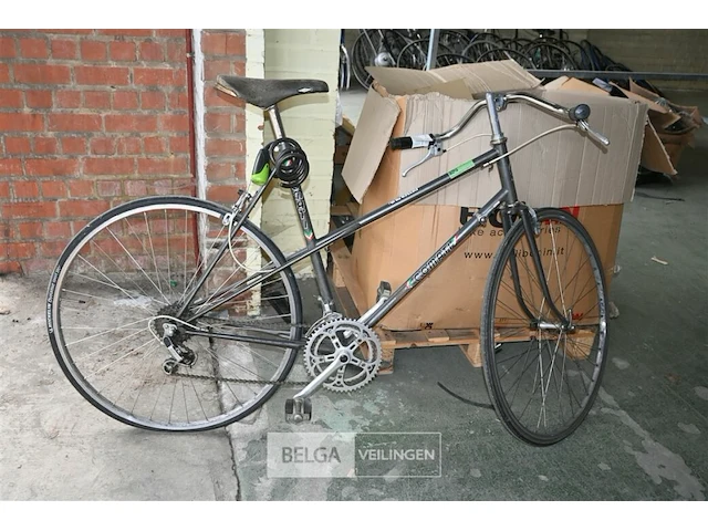 Vintage koersfiets comati - afbeelding 1 van  4