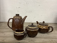 Vintage koffie/thee pot met suikerpot en melkkan - afbeelding 1 van  1