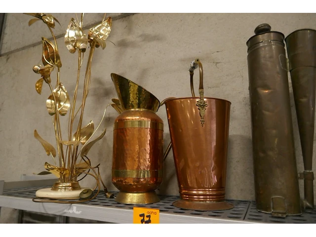 Vintage koperwerk en servies - afbeelding 2 van  6