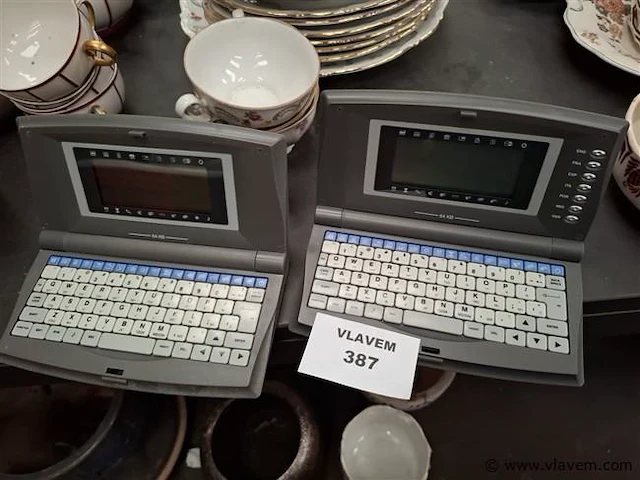 Vintage laptop - afbeelding 1 van  1