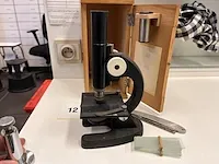 Vintage microscoop - afbeelding 2 van  7