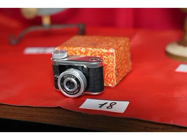 Vintage petitax subminiatuur spy camera - afbeelding 1 van  1