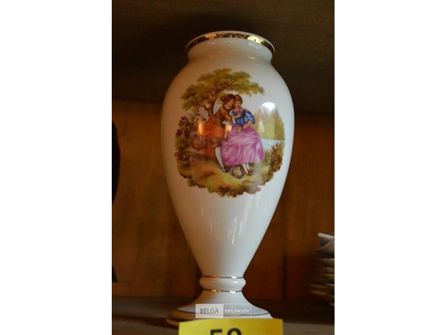 Vintage porseleinen vaas van limoges - afbeelding 1 van  2