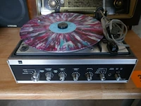 Vintage radio-platenspeler - afbeelding 3 van  3