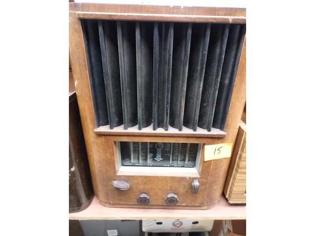Vintage radio - afbeelding 1 van  1