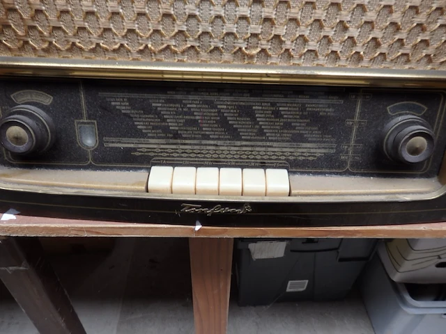 Vintage radio - afbeelding 2 van  3