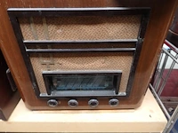 Vintage radio - afbeelding 1 van  2
