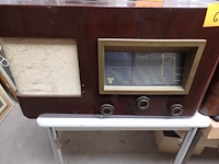Vintage radio - afbeelding 1 van  2