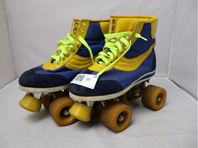 Vintage rollerskates - afbeelding 1 van  2