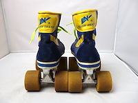 Vintage rollerskates - afbeelding 2 van  2