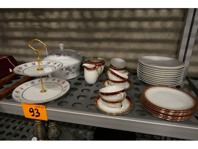 Vintage servies - afbeelding 1 van  4