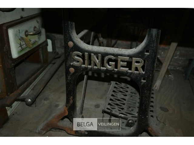 Vintage singer naaimachine - afbeelding 5 van  5