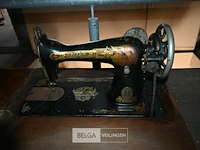 Vintage singer naaimachine - afbeelding 2 van  5