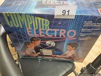 Vintage spelcomputer - afbeelding 1 van  3