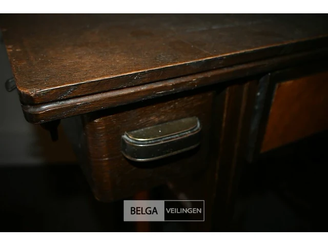 Vintage tafel voor naaichine - afbeelding 5 van  5