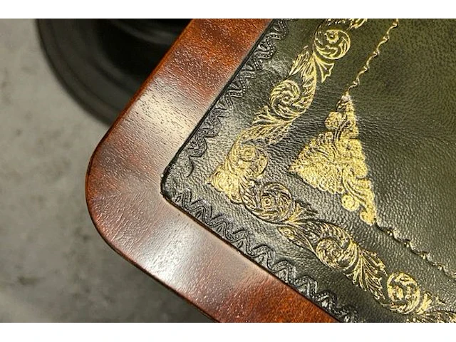 Vintage tafel - afbeelding 2 van  6