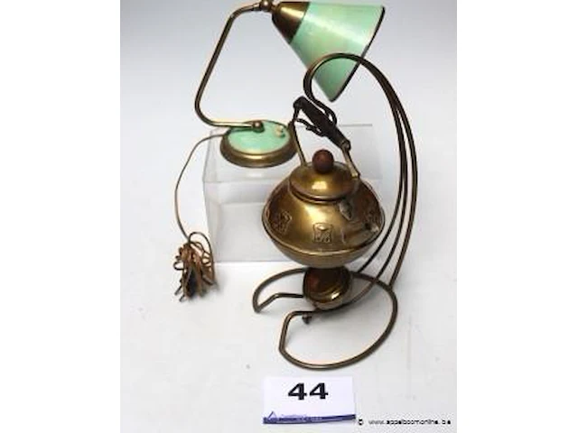 Vintage tafellamp en theepot - afbeelding 1 van  3