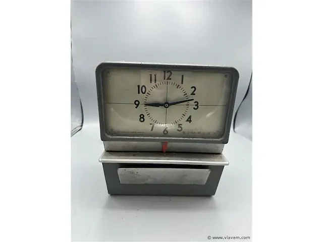 Vintage tijdregistratieklok - afbeelding 1 van  3