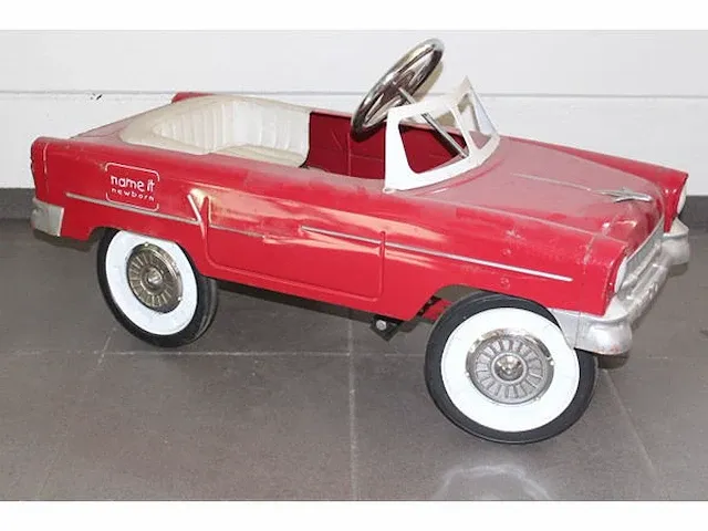 Vintage trapauto - afbeelding 1 van  5