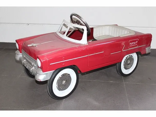 Vintage trapauto - afbeelding 2 van  5