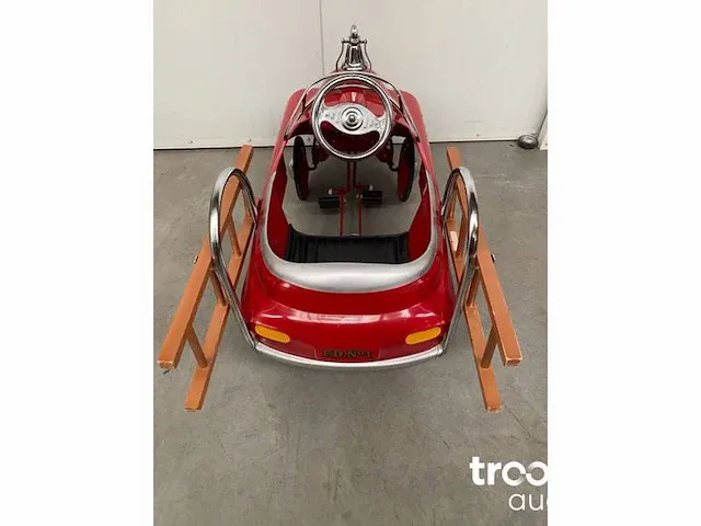 Vintage trapauto - afbeelding 3 van  4