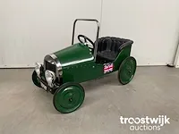 Vintage trapauto - afbeelding 1 van  4