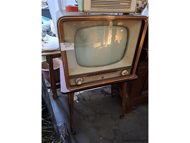 Vintage tv - afbeelding 1 van  2